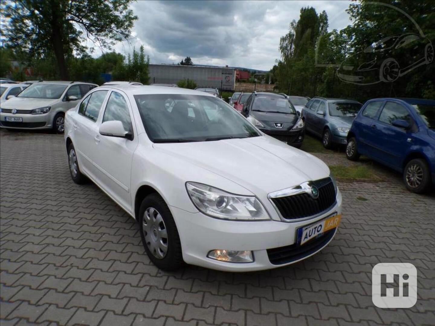 Škoda Octavia 1,6 TDI SERVISNÍ KNIHA - foto 1