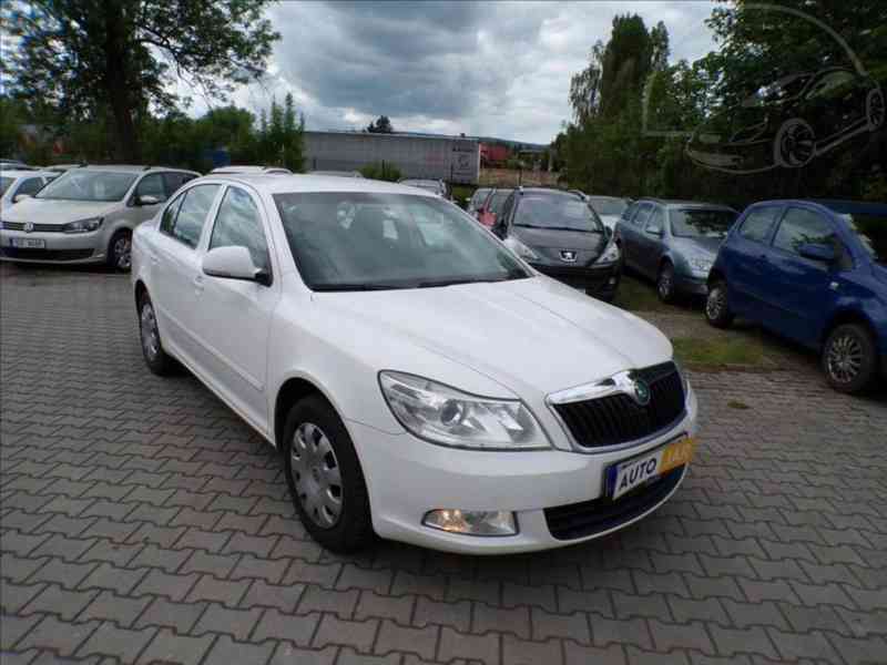 Škoda Octavia 1,6 TDI SERVISNÍ KNIHA