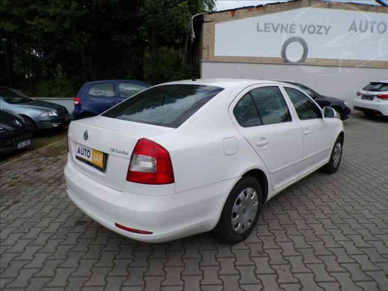 Škoda Octavia 1,6 TDI SERVISNÍ KNIHA - foto 4