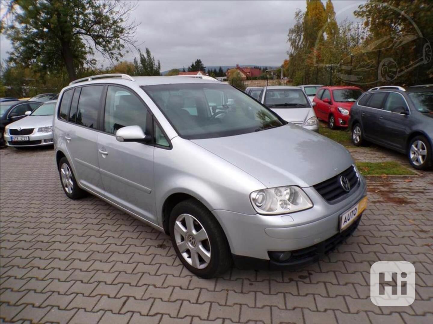 VW Touran 2,0 TDI-103KW DSG,XENONY - foto 1