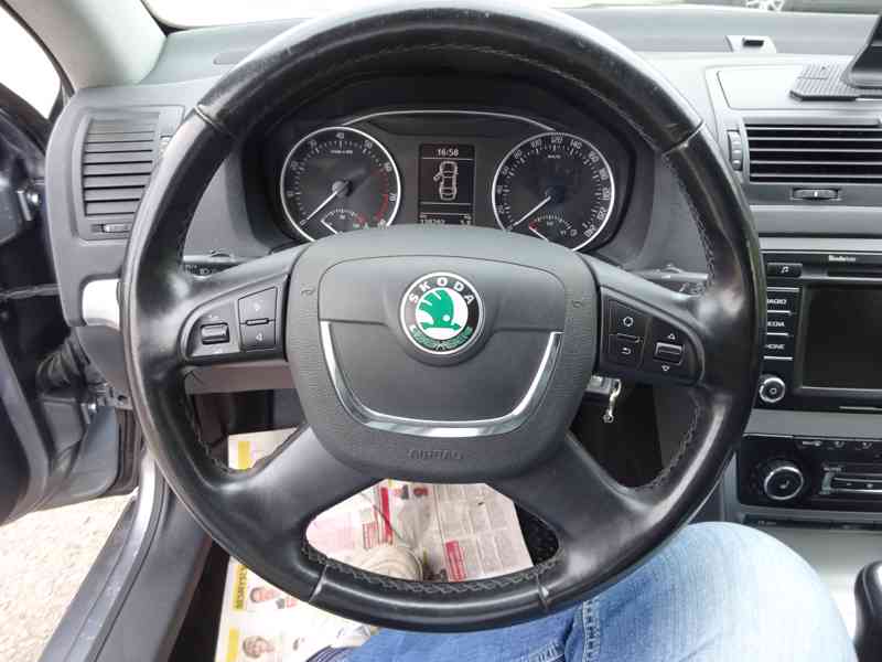 Škoda Octavia 1.4 TSI r.v.2011 (90 kw) serviska - foto 9