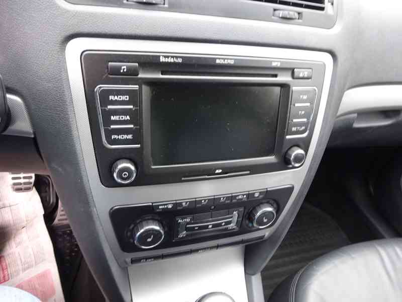 Škoda Octavia 1.4 TSI r.v.2011 (90 kw) serviska - foto 8