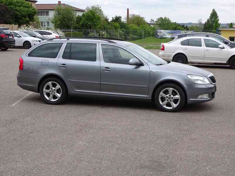 Škoda Octavia 1.4 TSI r.v.2011 (90 kw) serviska - foto 2