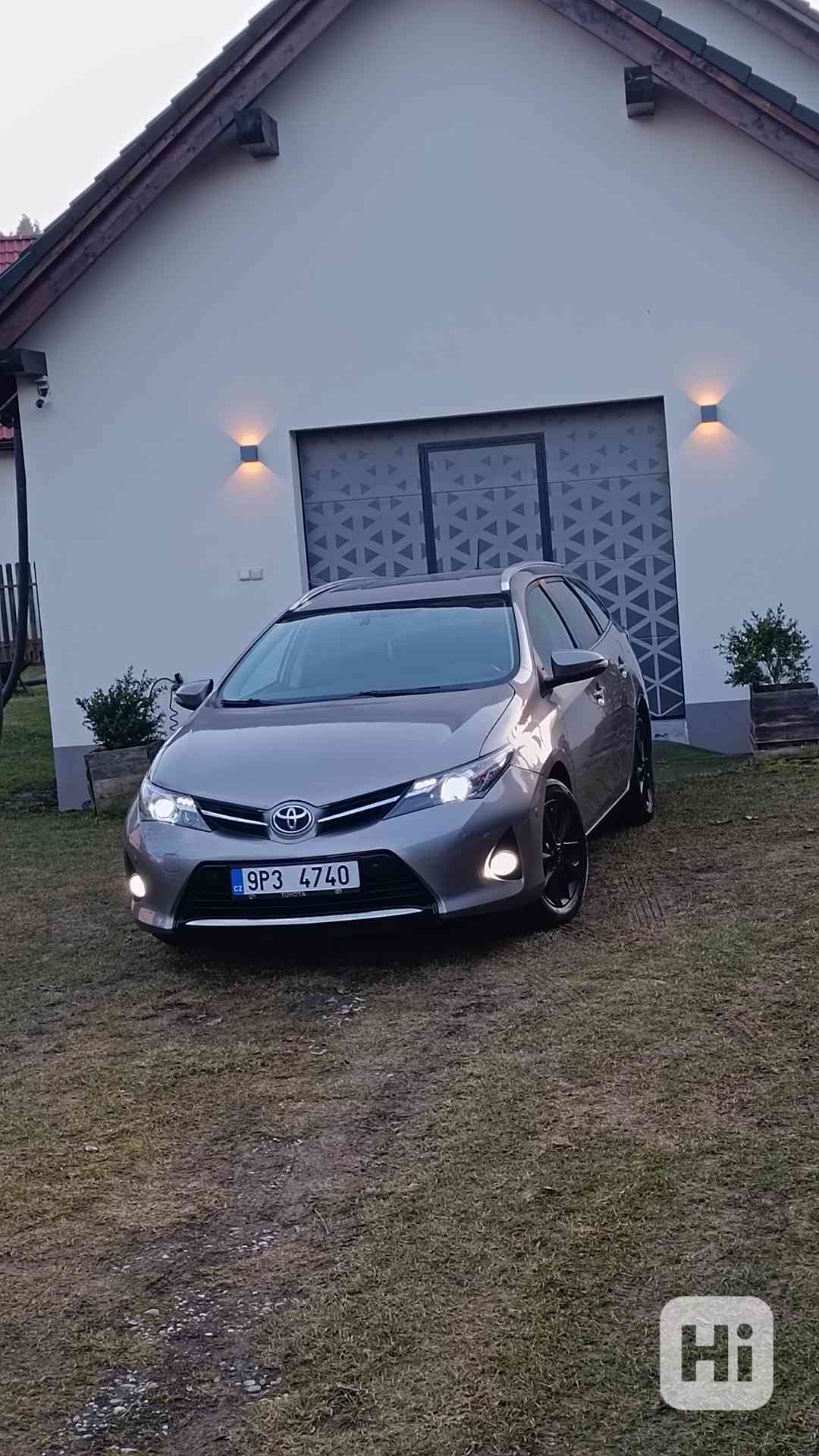 TOYOTA AURIS 1.6i benzín 97KW 1.majitelka  - foto 1