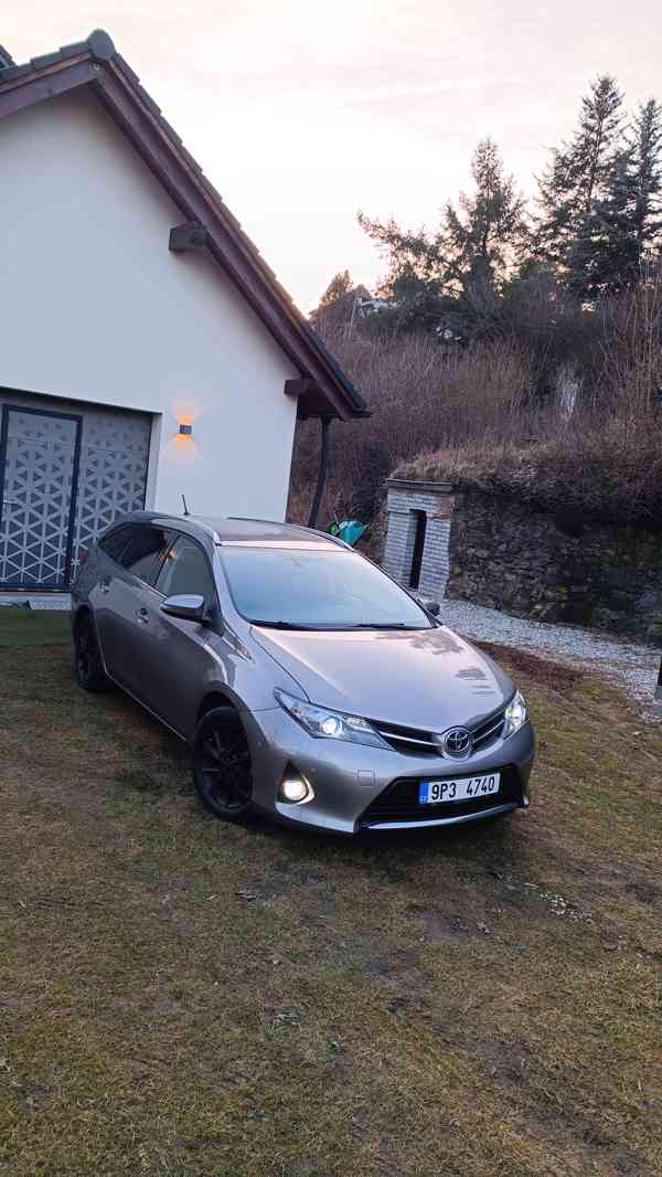 TOYOTA AURIS 1.6i benzín 97KW 1.majitelka  - foto 19