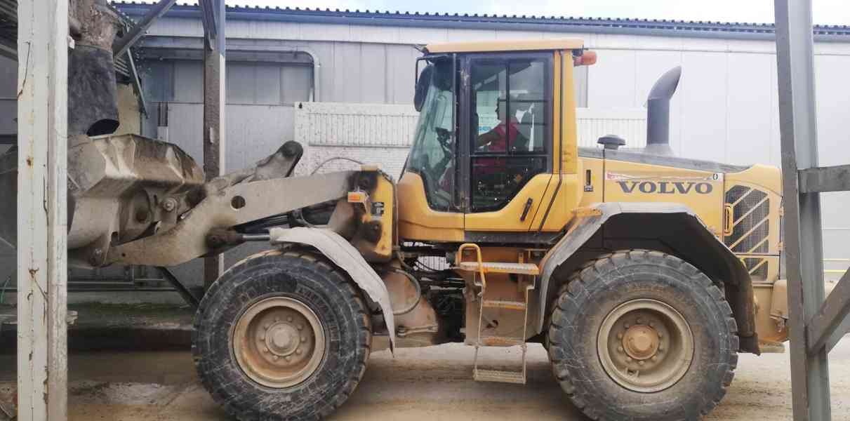 Kolový nakladač Volvo L60F - foto 2