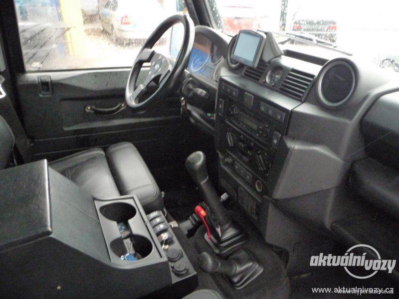 Land Rover Defender 2.4, nafta, rok 2007, navigace - foto 3