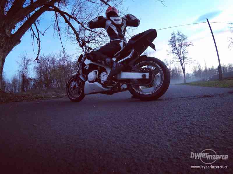 Yamaha FZR 600R 25KW v papírech!!! - foto 2