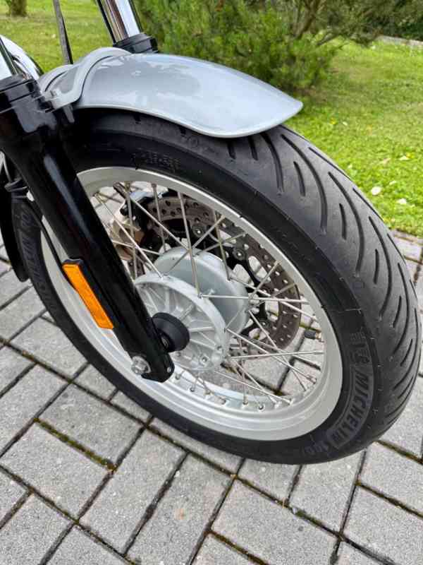 Royal Enfield Interceptor 650 - foto 4