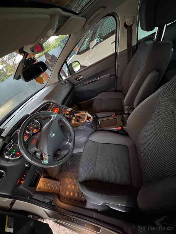 Peugeot 5008 2,0   HDi - automat - foto 8