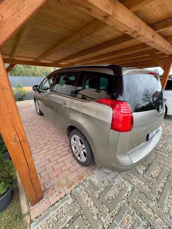 Peugeot 5008 2,0   HDi - automat - foto 11