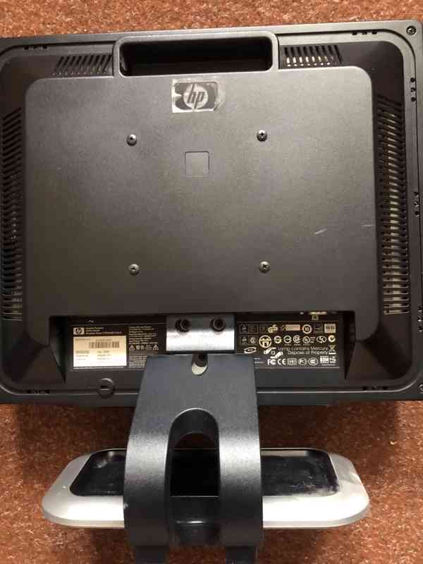 Monitor HP,  17 palců,  LCD - foto 2