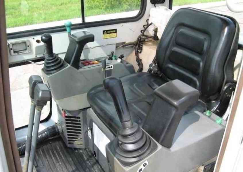 Takeuchi TB014 Minibagr - foto 10