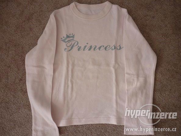 Prodám sv. růžové tričko Princess,vel. na 8 let,jen 39,-Kč - foto 1