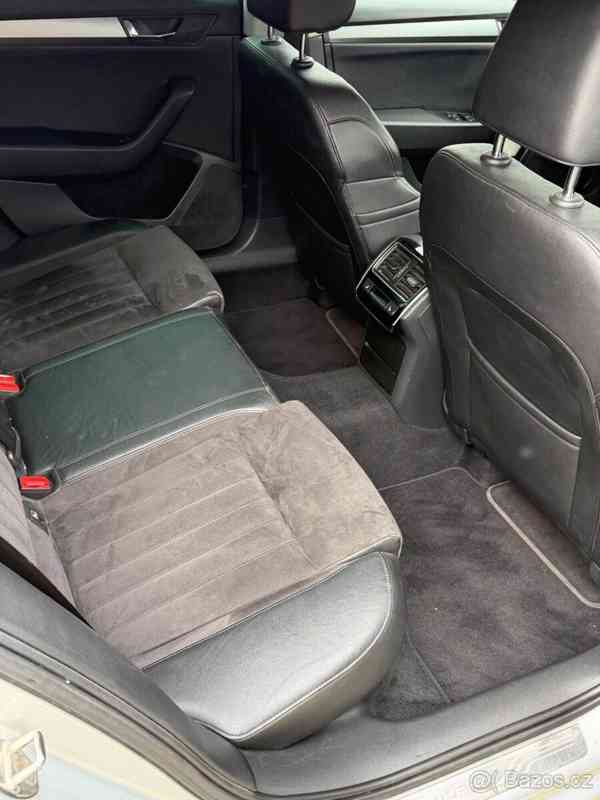 Škoda Superb 2,0 - foto 11