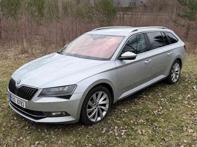Škoda Superb 2,0 - foto 8