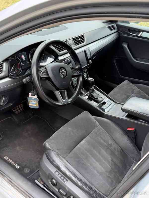Škoda Superb 2,0 - foto 13