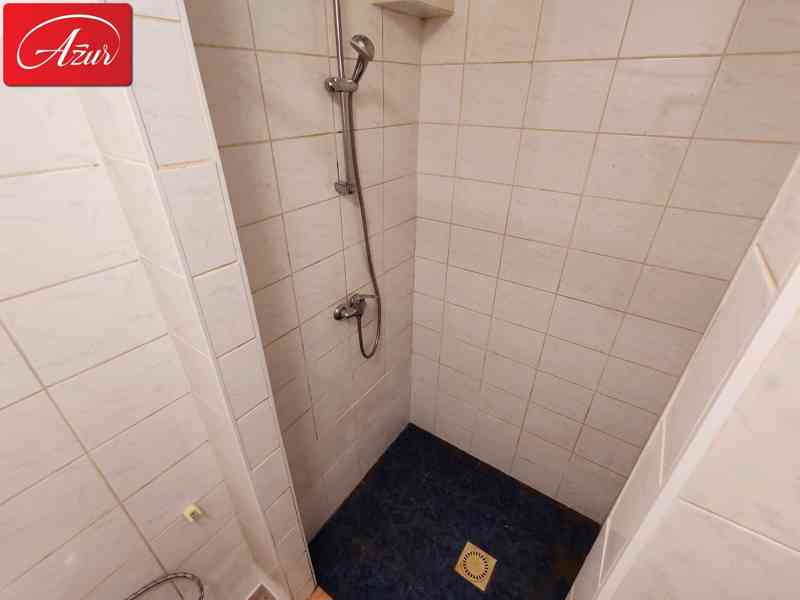 Pronájem prostorného bytu v nejlepší lokalitě Teplic - foto 9