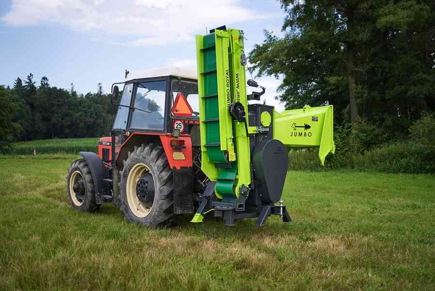 Špalkovač štěpkovač do 20cm s dopravníkem - foto 1