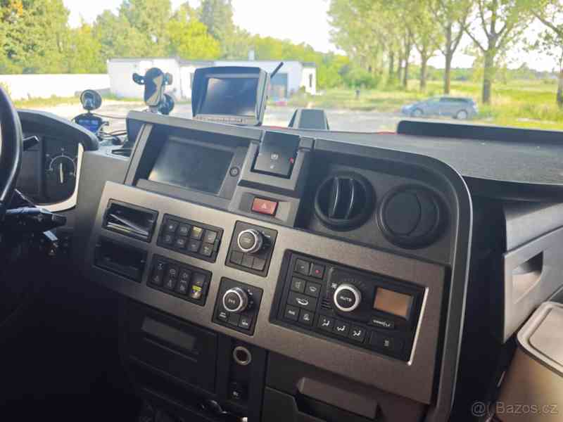 Renault K 520 8×4 | Schwarzmüller termo | 520 k | r. v. 2020 - foto 9