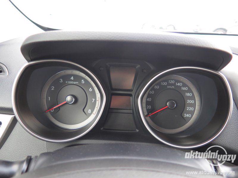Hyundai i30 1.4, benzín, r.v. 2014 - foto 3
