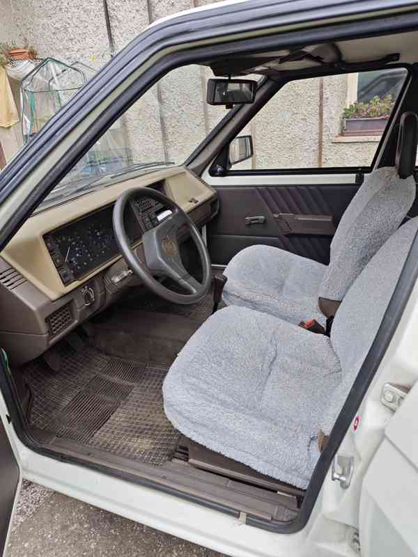 Škoda Favorit 136 L - foto 12