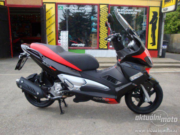 Prodej motocyklu Aprilia SR Max 300 - foto 7