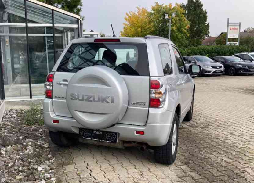 Suzuki Grand Vitara 2.4i Comfort Aut. benzín 122kw - foto 7