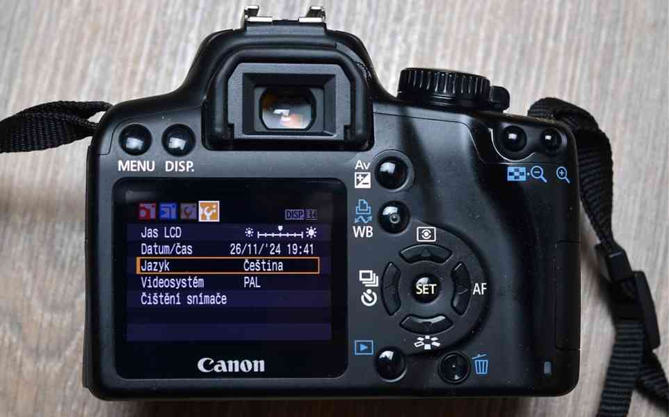 Canon EOS 1000D **APS-C CMOS *Live View* 7100 Exp. - foto 5