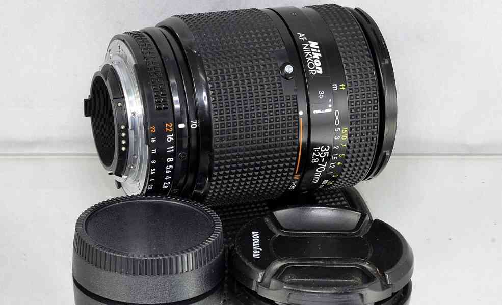 Nikon AF Nikkor 35-70mm 1:2.8 **full-frame