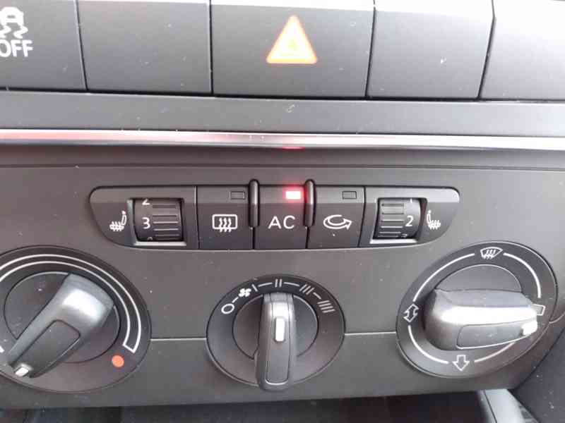 AUDI A3 1.2 TFSI SPORTBACK 77kW - foto 21