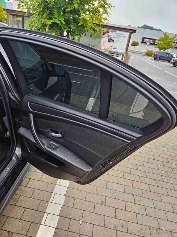 BMW Řada 5 3,0   E60 530d - foto 11