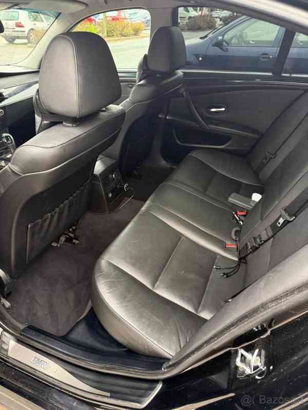 BMW Řada 5 3,0   E60 530d - foto 14