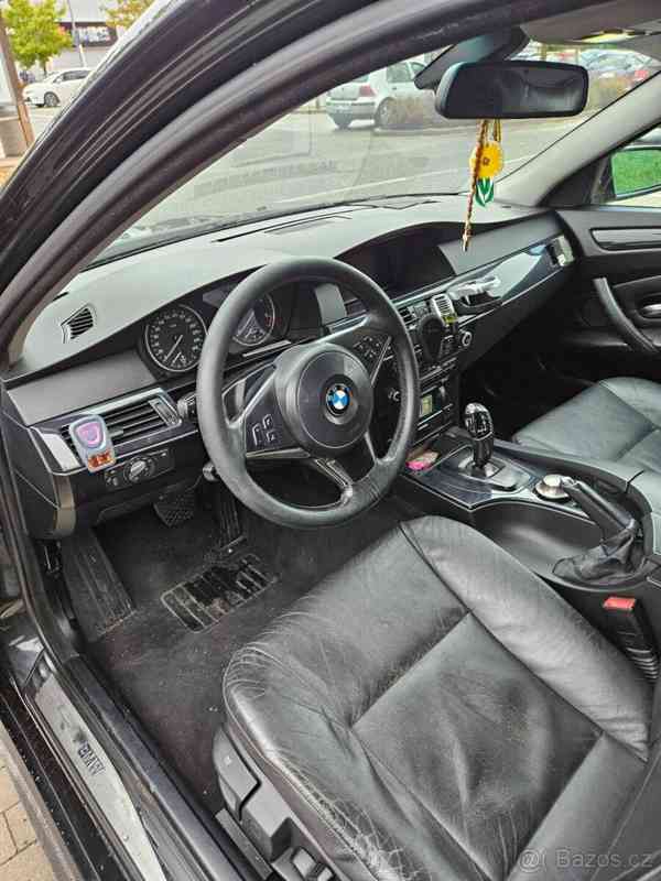 BMW Řada 5 3,0   E60 530d - foto 5