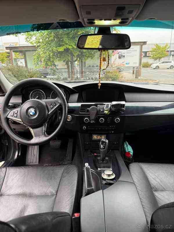BMW Řada 5 3,0   E60 530d - foto 15