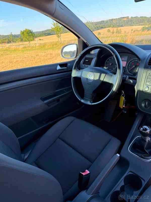 Volkswagen Golf 1,6   MPI 75kW/KLIMA/SENZORY/STK - foto 6