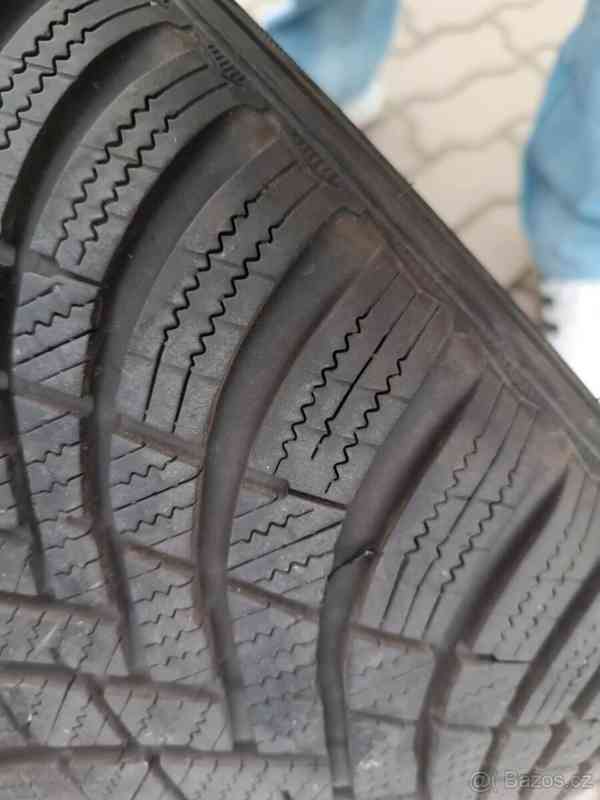 Audi A4 2,0 - foto 6