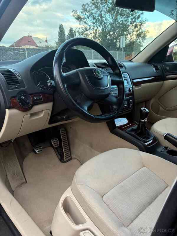 Škoda Octavia 1,6   II FACELIFT MPI 75 kW - foto 10