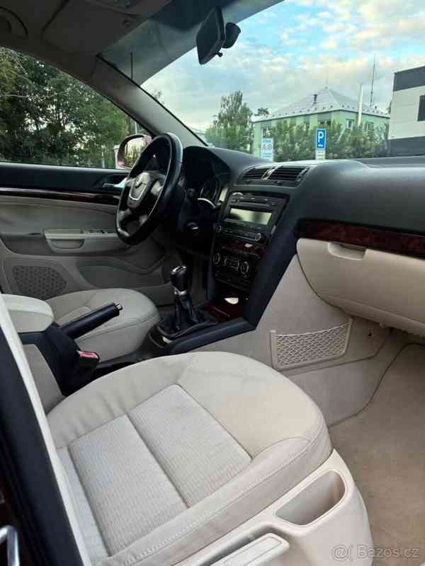 Škoda Octavia 1,6   II FACELIFT MPI 75 kW - foto 4