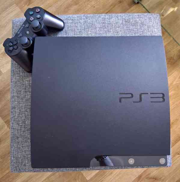 PS3 Slim 250 GB + 18 her  - foto 2