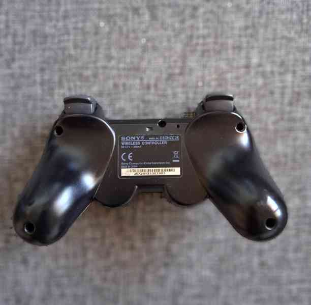 PS3 Slim 250 GB + 18 her  - foto 4