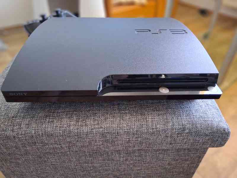 PS3 Slim 250 GB + 18 her  - foto 5