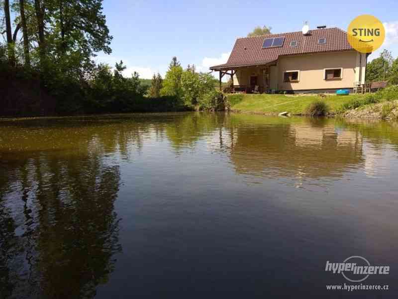 Rodinný dům na prodej v Ženklavě - foto 1