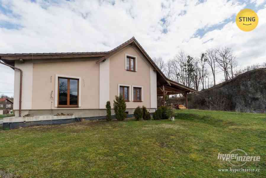 Rodinný dům na prodej v Ženklavě - foto 12