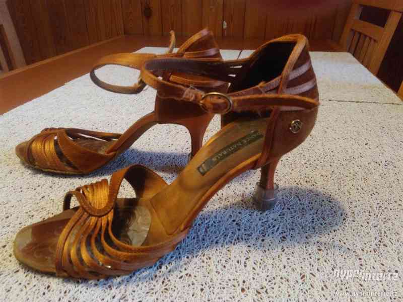Prodám dámskou taneční obuv (vel.38) - foto 1