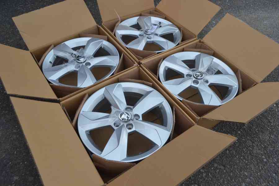 Š. Fabia IV, Seat Ibiza, VW Polo - 4ks Nové 16 orig.Alu kola - foto 11