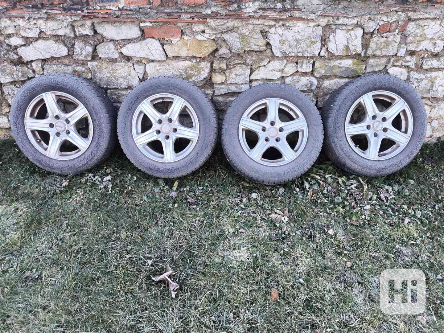 Pěkné zimní pneu na Al. diskách 5 X 110 z Opel Zafira. - foto 1