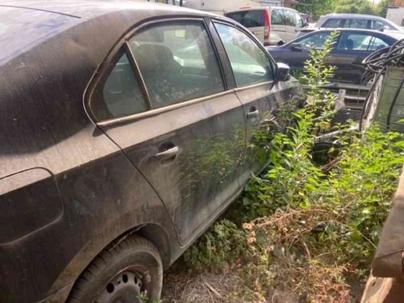 SEAT TOLEDO IV 1.6TDI R.V.2013 - foto 7