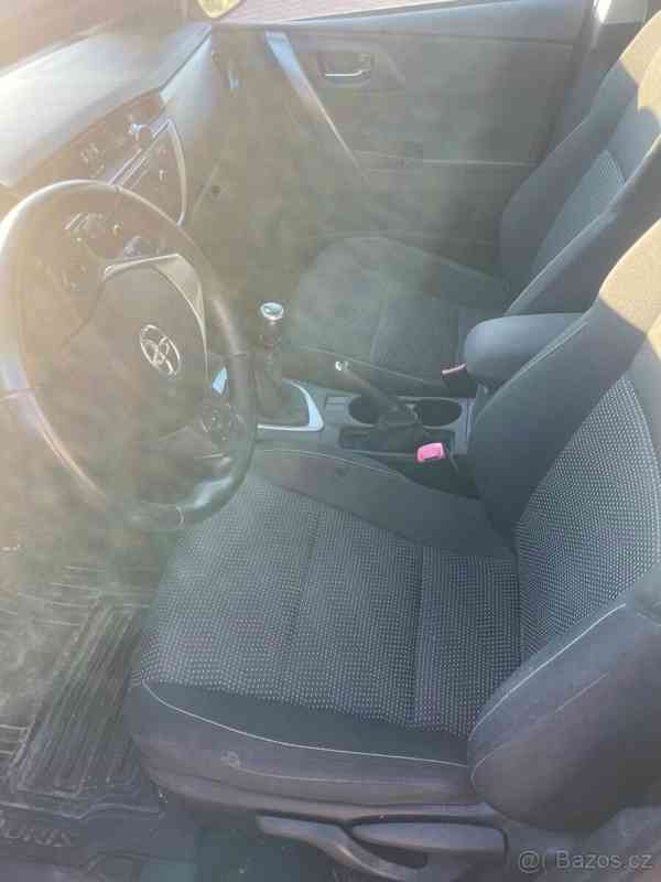 Toyota Auris Prodam - foto 6