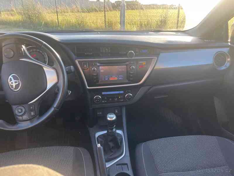 Toyota Auris Prodam - foto 5